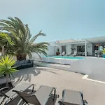 בית נופש Achaman - Peace, Sea Views And Heated Pool פלאיה בלנקה