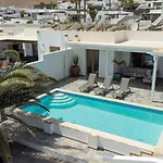 Ferienhaus Achaman - Peace, Sea Views And Heated Pool Playa Blanca (Lanzarote)