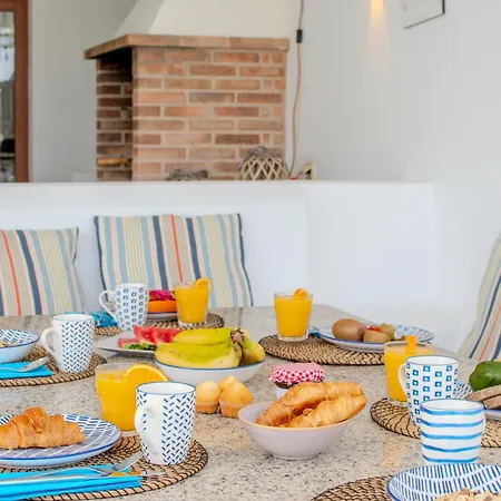 Achaman - Peace, Sea Views And Heated Pool Prázdninový dům