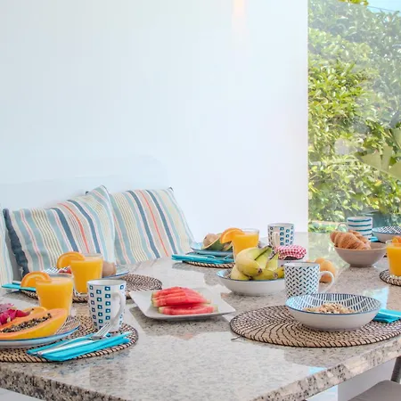 Achaman - Peace, Sea Views And Heated Pool