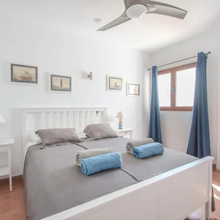 Dom wakacyjny Achaman - Peace, Sea Views And Heated Pool