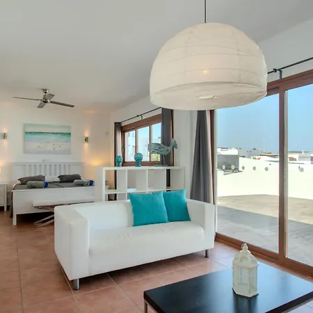 Tatil Evi Achaman - Peace, Sea Views And Heated Pool Playa Blanca