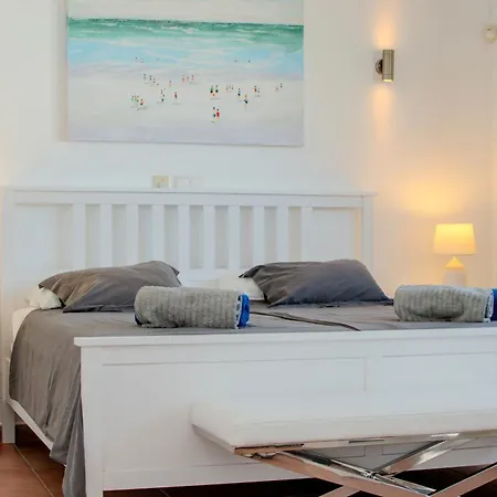 Casa vacanze Achaman - Peace, Sea Views And Heated Pool